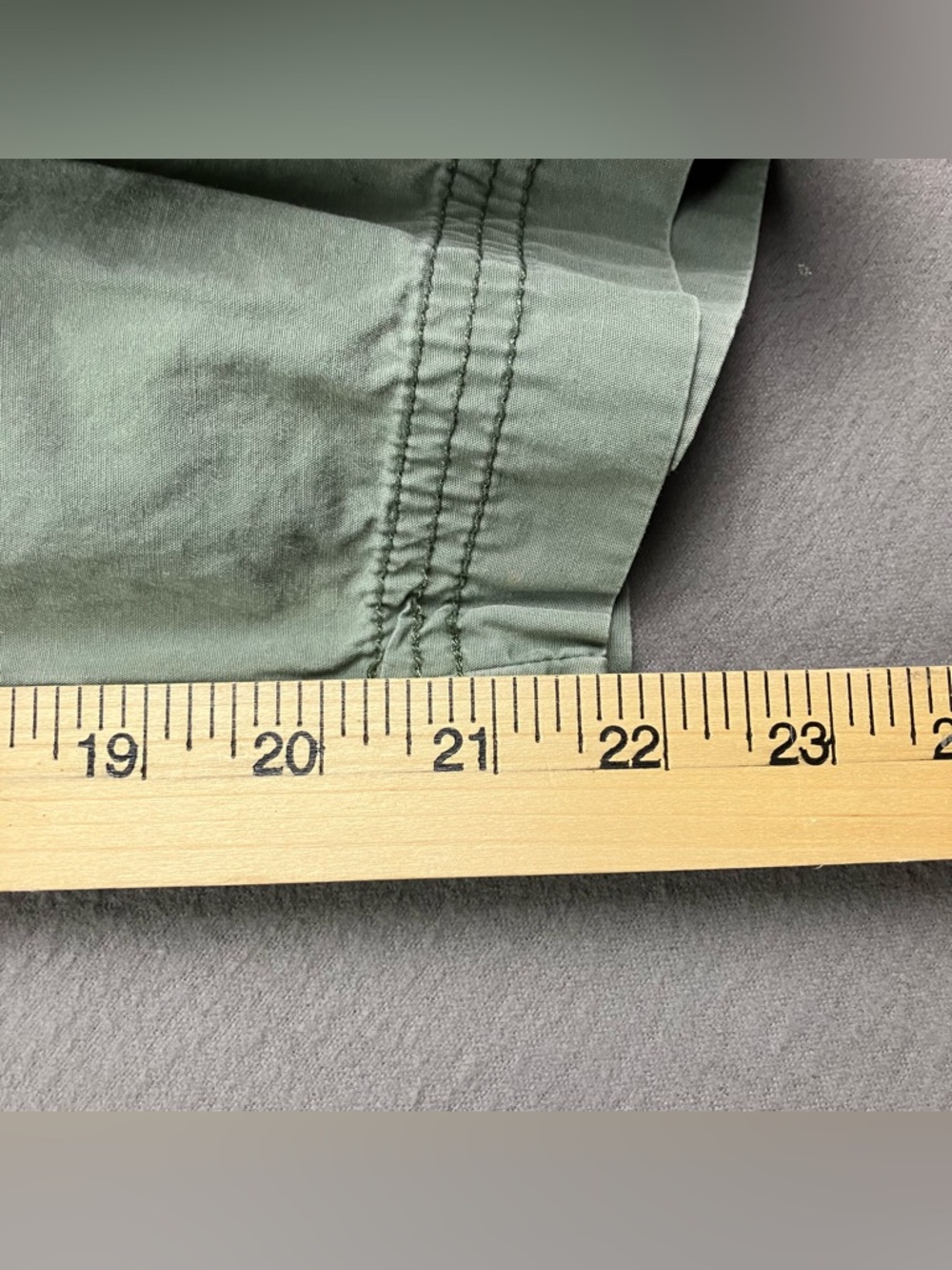 Y2K Aeropostale Women’s Cargo Capri Pants Size 11/12? Green Embroidered Flowers - Picture 13 of 14